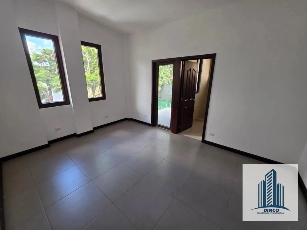 Vendo Casa en VHII Zona 15 - 4