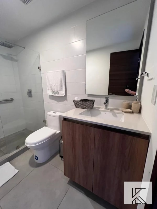 Apartamento en renta en Zona 13 Edificio Elemento - 5