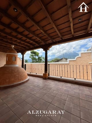 Casa Colonial Antigua Guatemala - 4 Hab. / a Min. del Casco de Antigua — Casa en Alquiler en Antigua, Sacatepéquez — miniatura 3 de 9