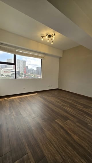 Se Vende Apto. Edificio Casa Acueducto. Nivel medio. — Apartamento en Venta en Casa Acueducto, Zona 10, Guatemala, Ciudad — miniatura 3 de 17
