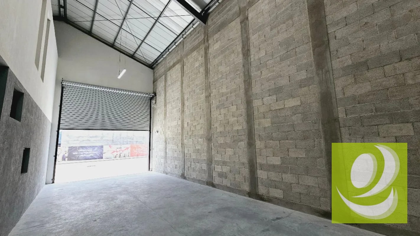 Ofibodega para Estrenar en Renta por el Libramiento Chimaltenango - 2