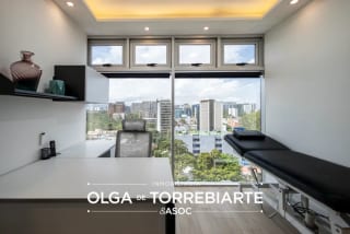 Clínica amueblada en Medika 10, zona 10 — Clínica en Alquiler en Medika 10, Zona 10, Guatemala, Ciudad — miniatura 2 de 5