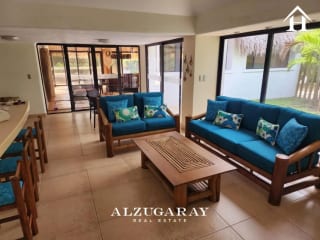 CASA FRENTE A PLAYA. AMUEBLADA - 3 HAB. / CARRETERA A MONTERRICO — Casa vacacional en Venta en Monterrico, Santa Rosa — miniatura 11 de 16
