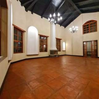 Bella Vista Jocotenango: Lujosa Casa de Esquina sobre Boulevard Principal — Casa en Venta en Antigua, Sacatepéquez — miniatura 10 de 17