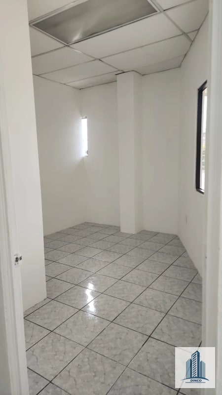 Alquilo Ofi-Bodega en Z.6 de Villa Nueva - 1