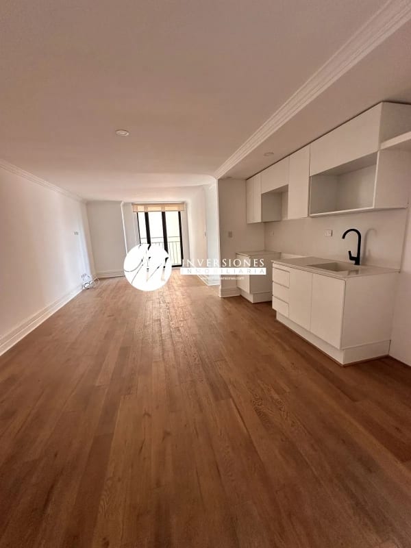 Apartamento en Venta en Zona 5 - Image 1