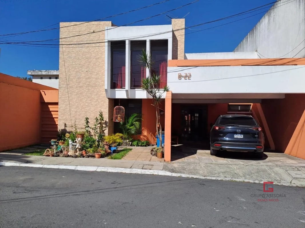 Linda casa en venta en Resideciales Roosevelt zona 7 de Mixco - 10