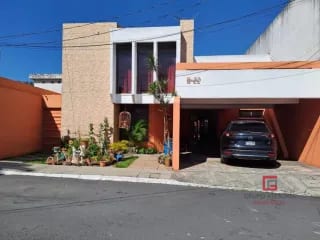 Linda casa en venta en Resideciales Roosevelt zona 7 de Mixco — Casa en Venta en Zona 7 Mixco, Guatemala, Ciudad — miniatura 1 de 10