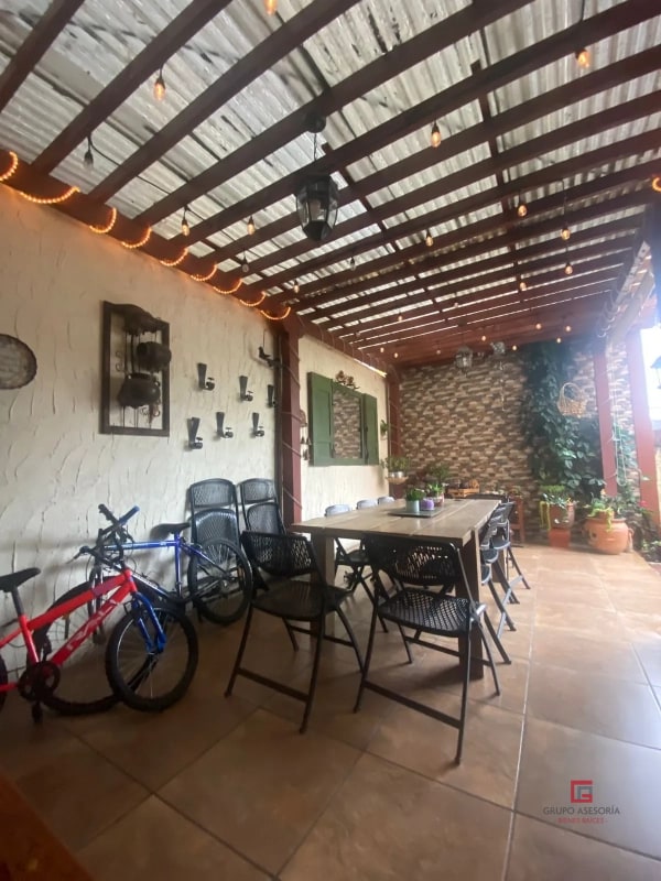 Linda casa en venta en Resideciales Roosevelt zona 7 de Mixco - 8