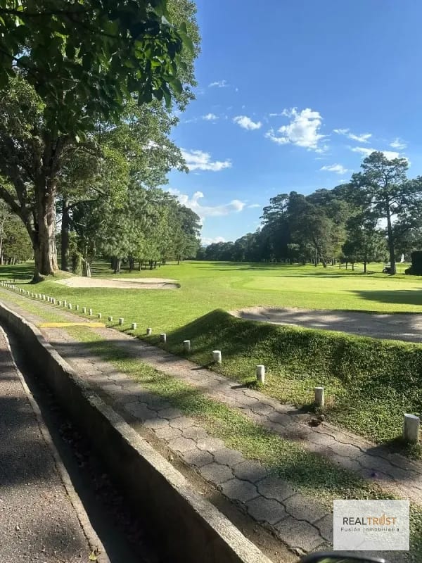 Precioso terreno plano Country Club Guatemala zona 11 — Terreno en Venta en Zona 11, Guatemala, Ciudad — foto 1 de 8