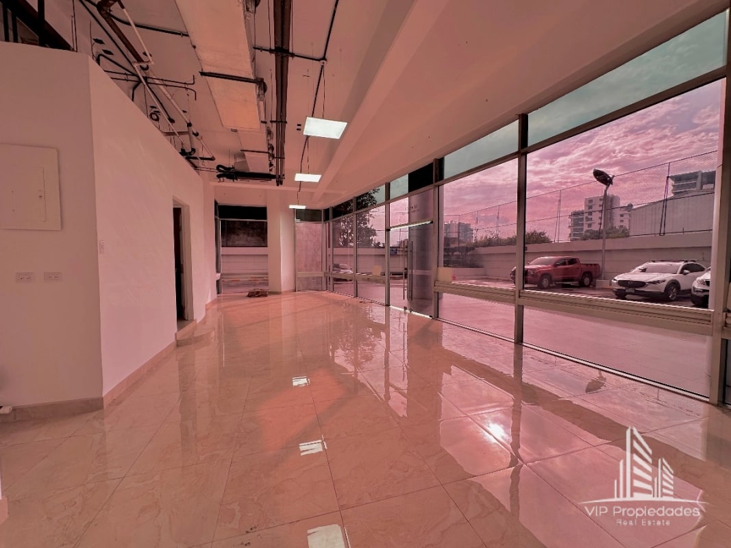 Zona 15, Vista Hermosa II, local en renta - venta - 4