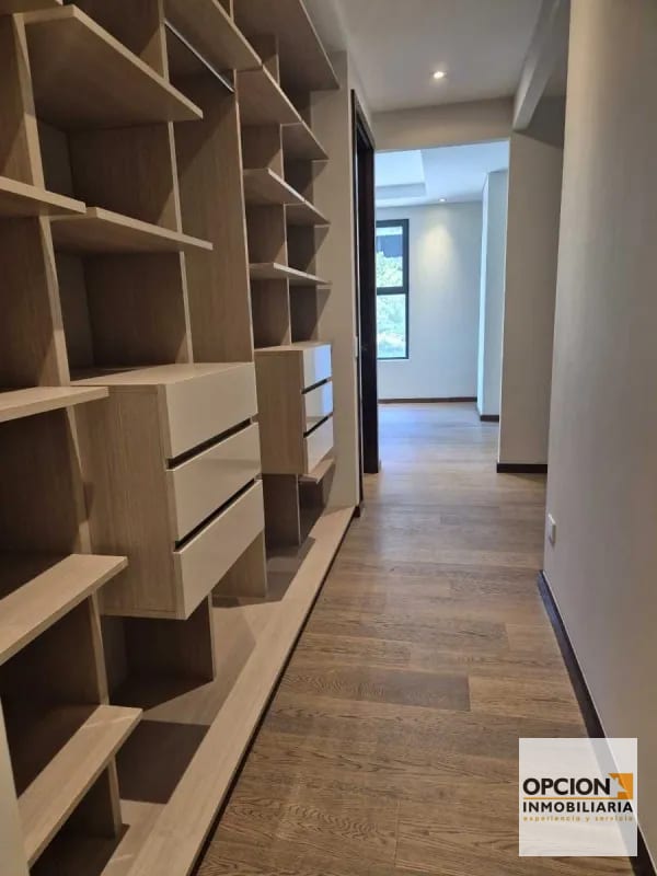 RENTO APARTAMENTO 2/DORMITORIOS. SANTA SOFIA 7a. Av. Z.10 — Apartamento en Alquiler en Santa Sofía 7AV, Zona 10, Guatemala, Ciudad — foto 8 de 15