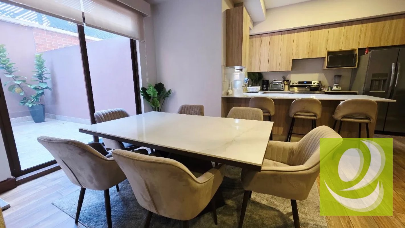 VENDO APARTAMENTO EN SALVATTORE ZONA 10 - 3