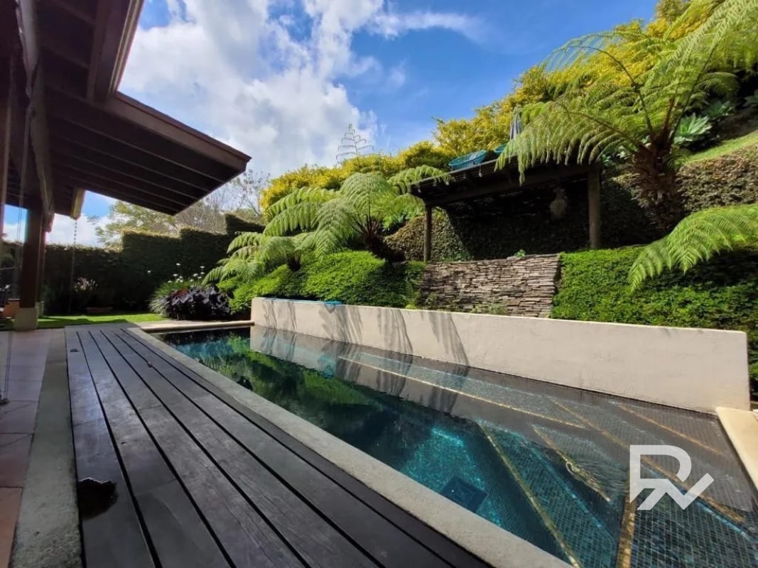 Hermosa Casa en venta en Colinas de Castel Fraijanes CAES - 14