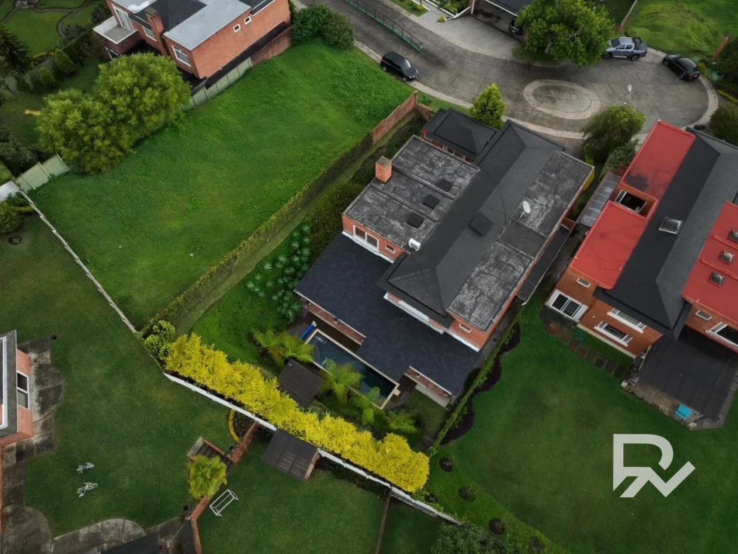 Hermosa Casa en venta en Colinas de Castel Fraijanes CAES - 13