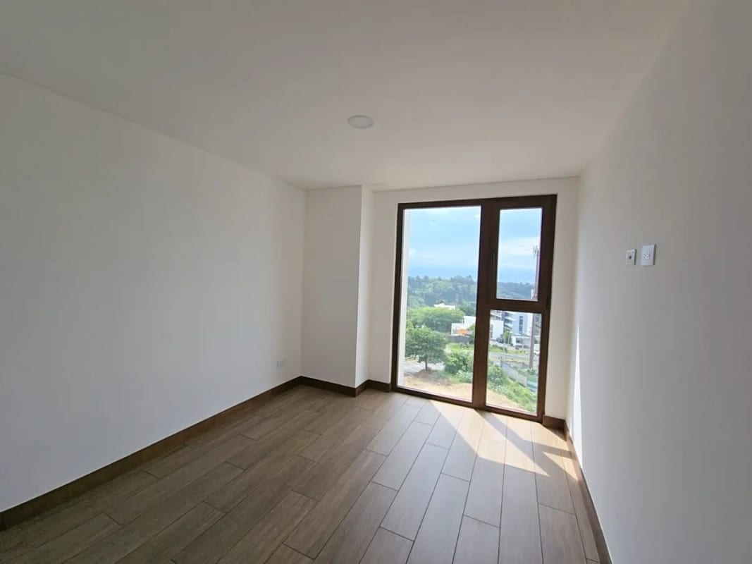 Se Aquila apartamento, 2 hab, Naru 16, zona 16 Ciudad Guatemala | $900 — Apartamento en Alquiler en Zona 16, Guatemala, Ciudad — foto 4 de 14