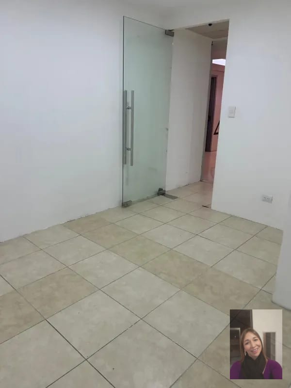 Oficinas/Clinicas Géminis 10, Recién remodeladas — Oficina en Alquiler en Géminis 10, Zona 10, Guatemala, Ciudad — foto 9 de 11