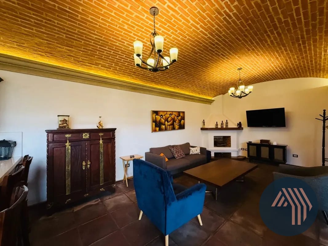 Venta de Hermosa Casa con Acabados de Lujo - Bella Vista, Antigua — Casa vacacional en Venta en Jocotenango, Sacatepéquez — foto 13 de 16
