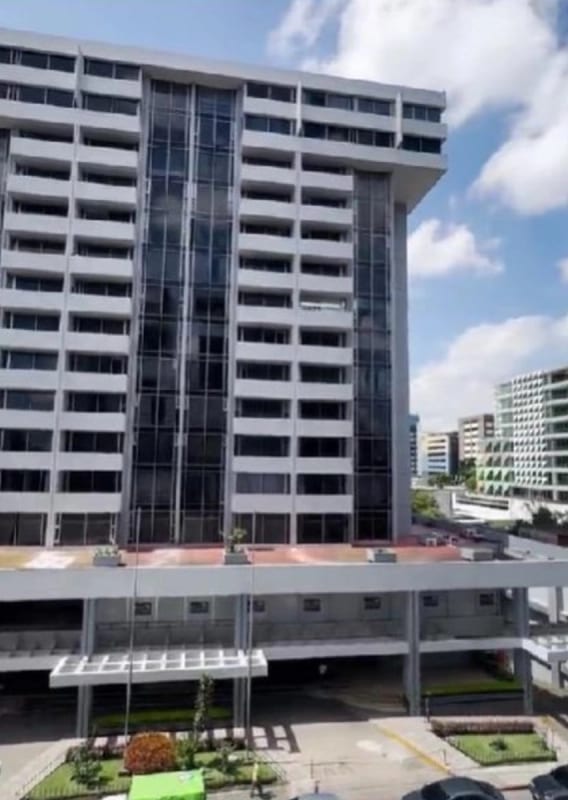 Espacio comercial en renta en Edificio El Cortijo — Oficina en Alquiler en Zona 9, Guatemala, Ciudad — foto 2 de 2