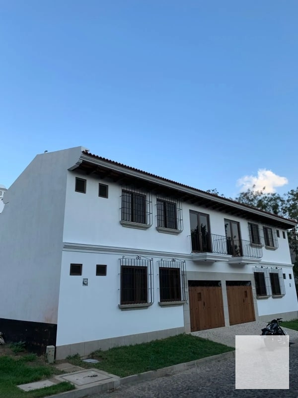 Residencia con potencial para Airbnb en Antigua Guatemala - 12