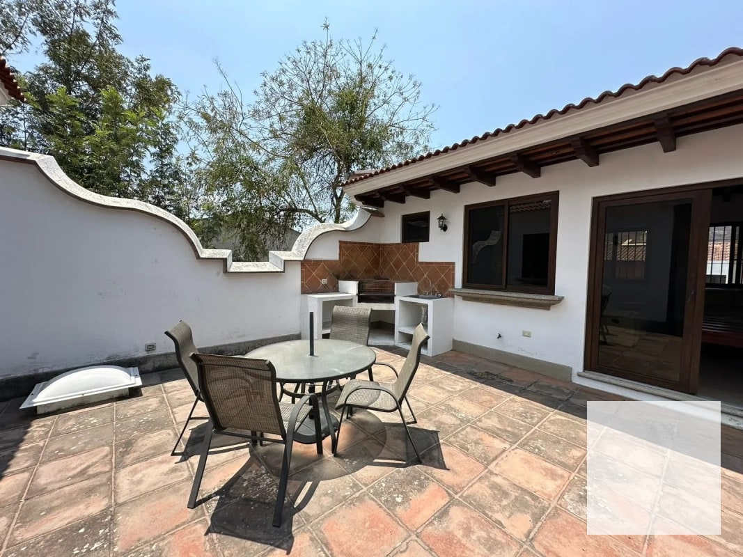 Residencia con potencial para Airbnb en Antigua Guatemala - 5