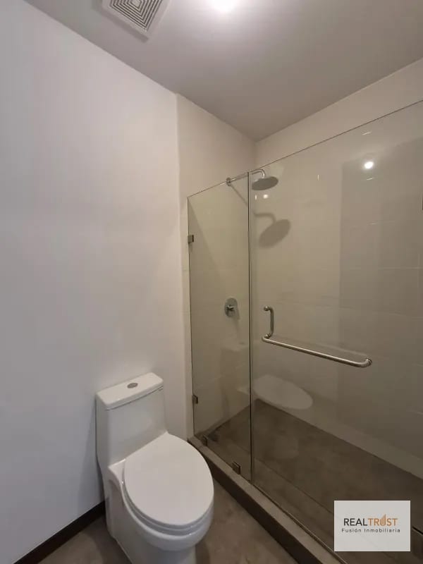 EN RENTA PRECIOSO APARTAMENTO CON TERRAZA, SAN LÁZARO ZONA 15 — Apartamento en Alquiler en San Lázaro, Zona 15, Guatemala, Ciudad — foto 4 de 12