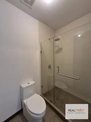 EN RENTA PRECIOSO APARTAMENTO CON TERRAZA, SAN LÁZARO ZONA 15 — Apartamento en Alquiler en San Lázaro, Zona 15, Guatemala, Ciudad — miniatura 4 de 12