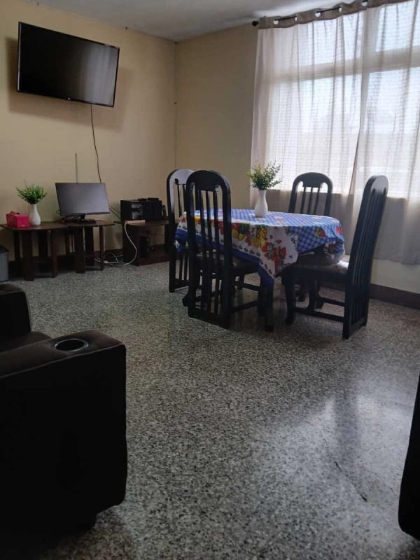 Apartamento Amueblado - Zona 11 — Apartamento en Alquiler en Colonia Mariscal, Zona 11, Guatemala, Ciudad — foto 2 de 7
