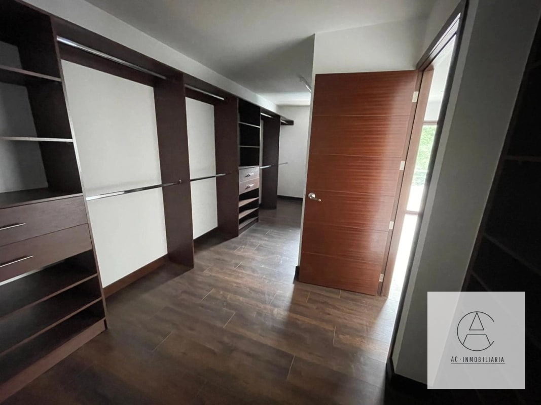 Linda casa con Jardín en venta - 2