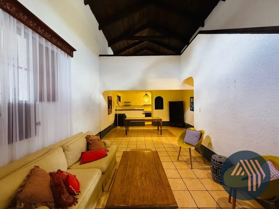 ALQUILER DE LINDA SUITE - PENSATIVO DE GRAVILEAS, ANTIGUA — Apartamento en Alquiler en Antigua, Sacatepéquez — foto 1 de 16
