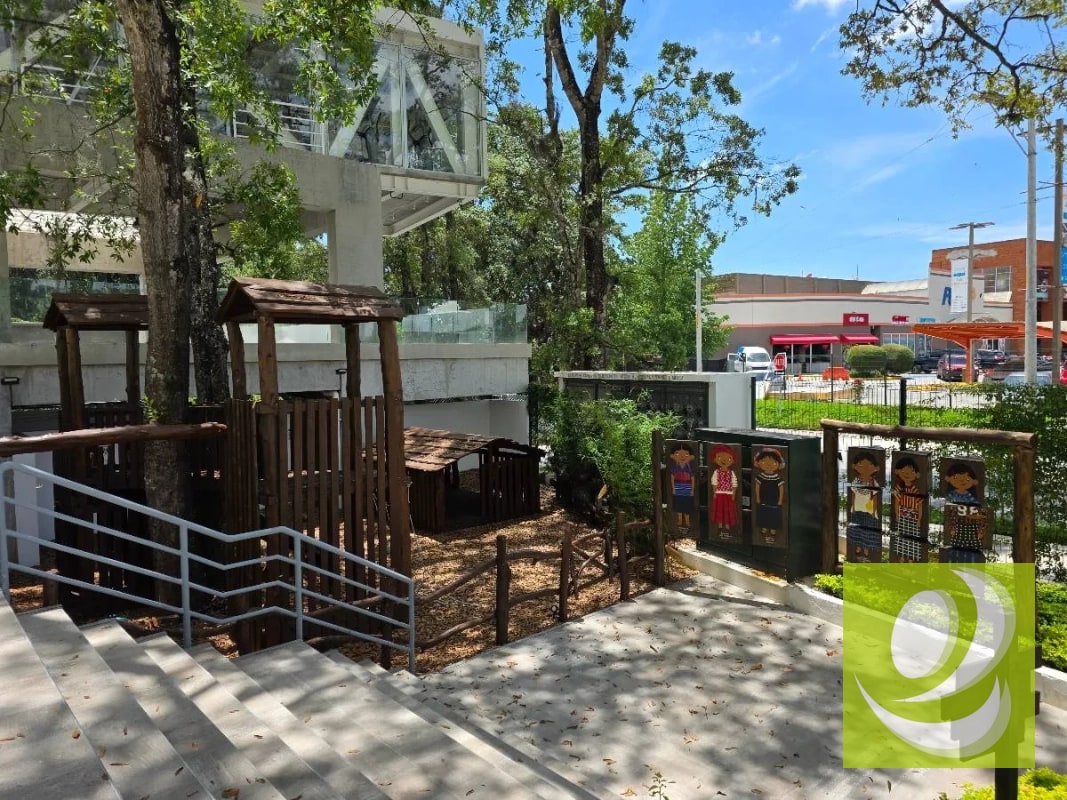 Apartamento de 2 Niveles en Venta Naranjo Z4 de Mixco - 2