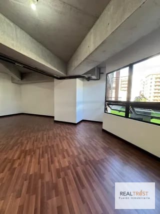 Oficina en renta Edificio Séptimo, zona 4 — Oficina en Alquiler en Séptimo, Zona 4, Guatemala, Ciudad — miniatura 1 de 7