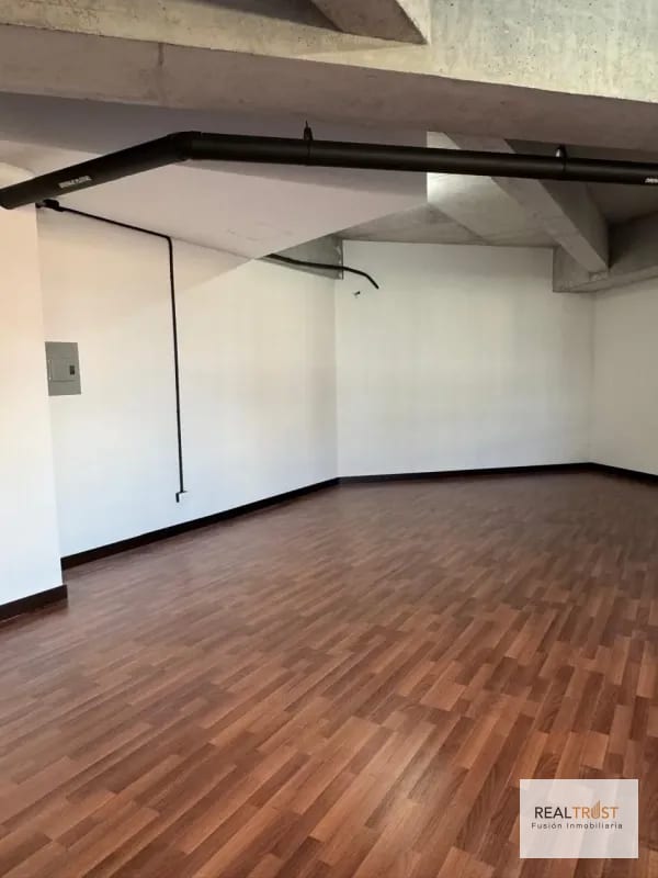 Oficina en renta Edificio Séptimo, zona 4 — Oficina en Alquiler en Séptimo, Zona 4, Guatemala, Ciudad — foto 5 de 7