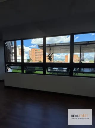 Oficina en renta Edificio Séptimo, zona 4 — Oficina en Alquiler en Séptimo, Zona 4, Guatemala, Ciudad — miniatura 4 de 7