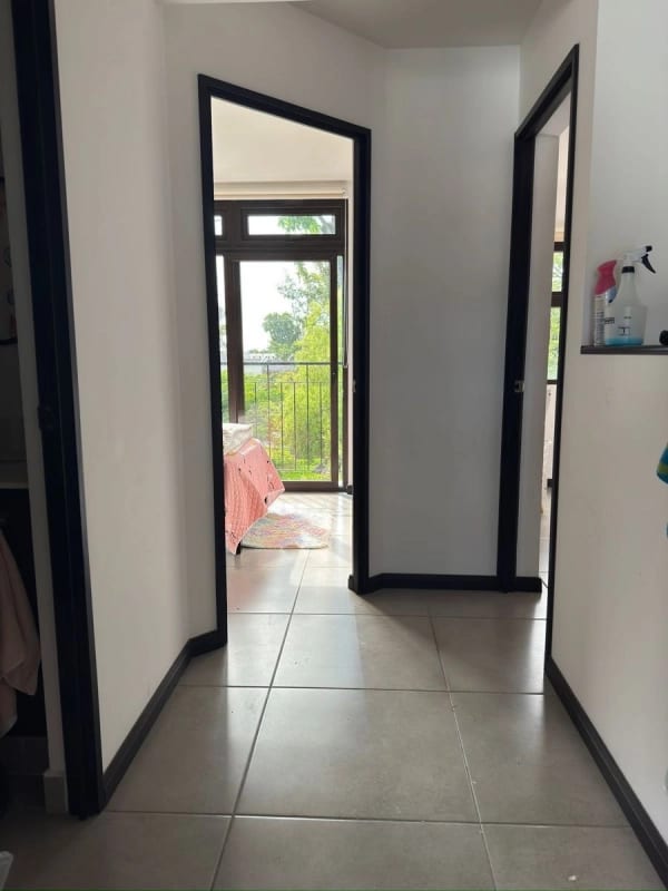 VENTA CASA MÉRIDA CONDADO NARANJO 3 NIVELES — Casa en Venta en Condado Naranjo, Zona 4 Mixco, Guatemala, Ciudad — foto 3 de 9