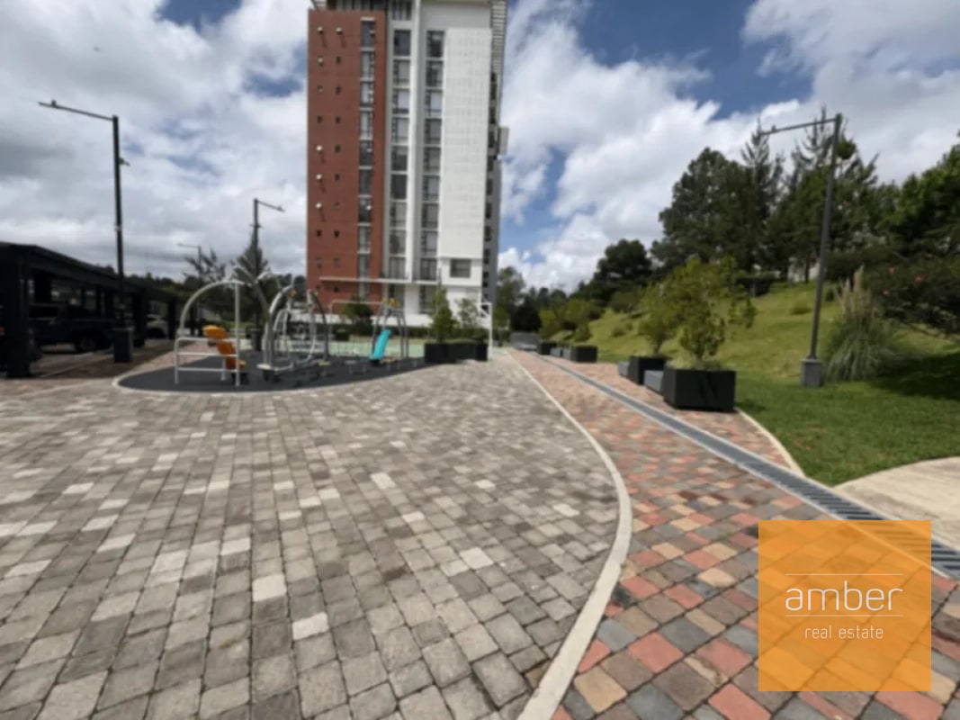 Apartamento con jardín en San Isidro 2021, zona 16 - 1