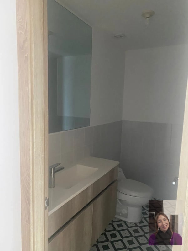 APARTAMENTO EN RENTA 3 HABITACIONES VIVO 4 - 7