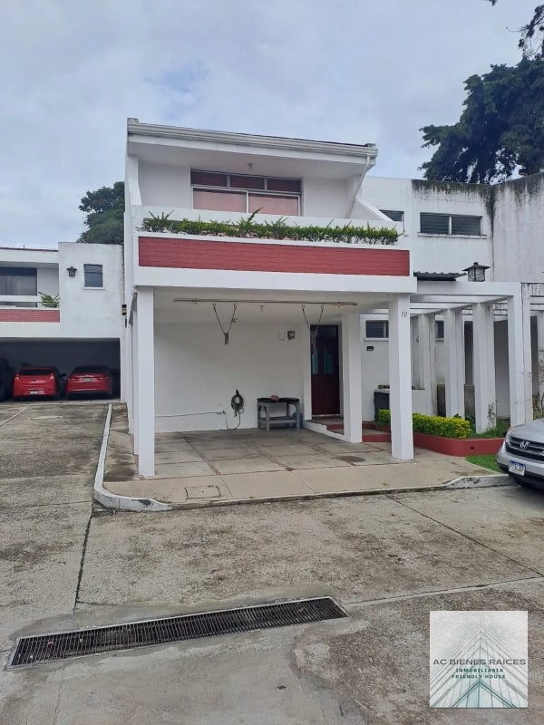 Casa en renta final Mateo Flores a 100mts de la  Roosevelt dentro de condominio - 17