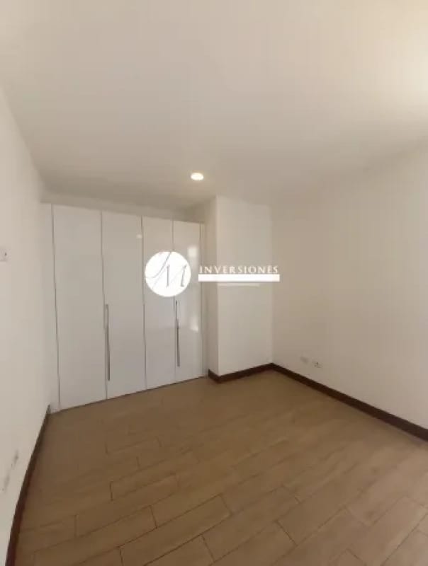 Apartamento en Venta en Zona 15 - Miniatura 8