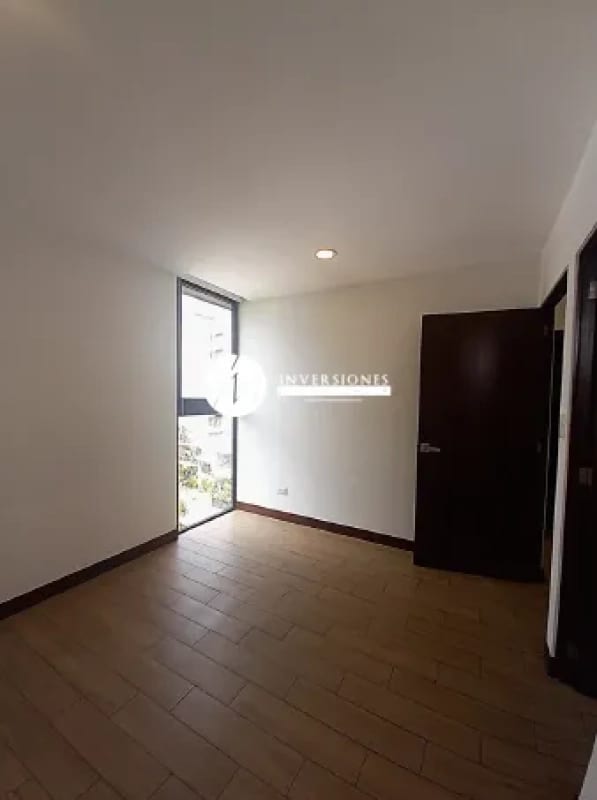 Apartamento en Venta en Zona 15 - Miniatura 7
