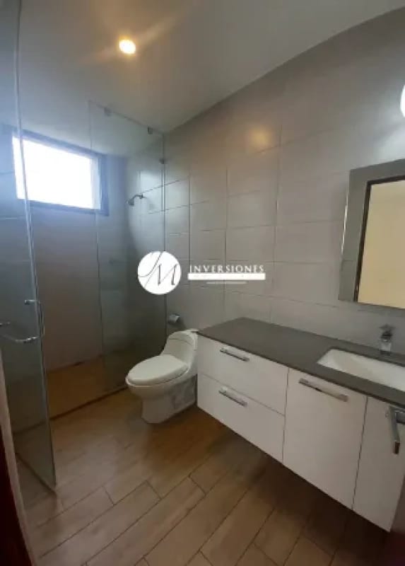 Apartamento en Venta en Zona 15 - Image 5