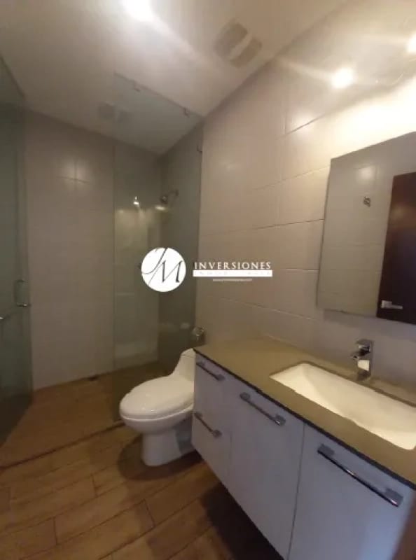 Apartamento en Venta en Zona 15 - Image 3