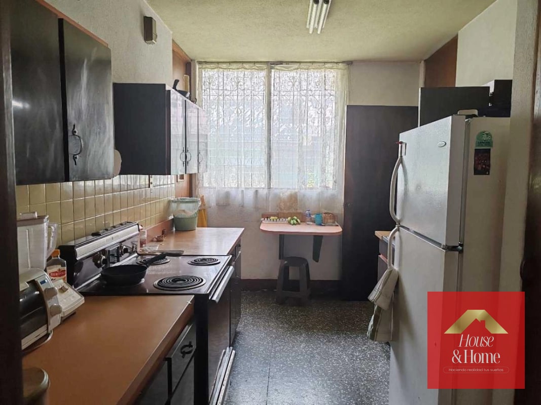 Casa en venta zona 15 de 4 habitaciones - 4