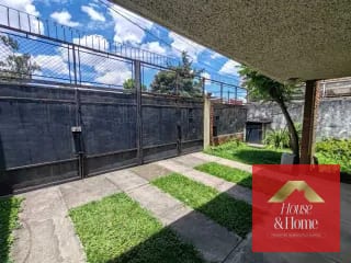 Casa en venta zona 15 de 4 habitaciones — Casa en Venta en Zona 15, Guatemala, Ciudad — miniatura 1 de 11