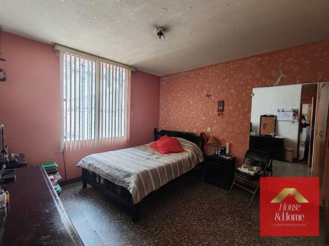 Casa en venta zona 15 de 4 habitaciones - 1