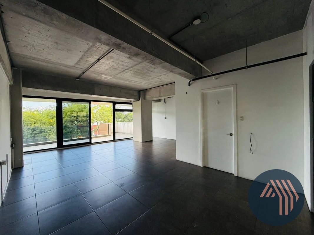 ALQUILER DE OFICINA 66MT2 CON AMPLIA TERRAZA - ASCEND, ZONA 9 - 6