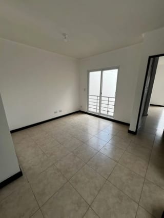Residencia carretera el salvador / PDA — Casa en Venta en Carretera a El Salvador, Guatemala, Ciudad — miniatura 6 de 11