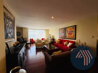 VENTA DE CÉNTRICO Y AMPLIO APARTAMENTO - BENEVENTO, ZONA 14 — Apartamento en Venta en Benevento, Zona 14, Guatemala, Ciudad — miniatura 1 de 17