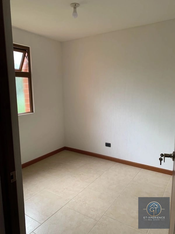 Lindo y amplio apartamento en La Montaña, zona 16 - 3