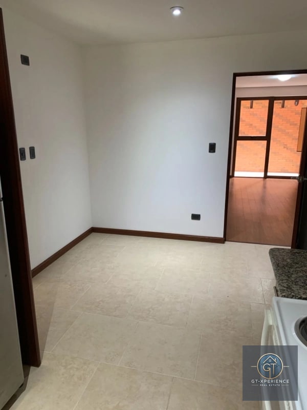 Lindo y amplio apartamento en La Montaña, zona 16 - 13